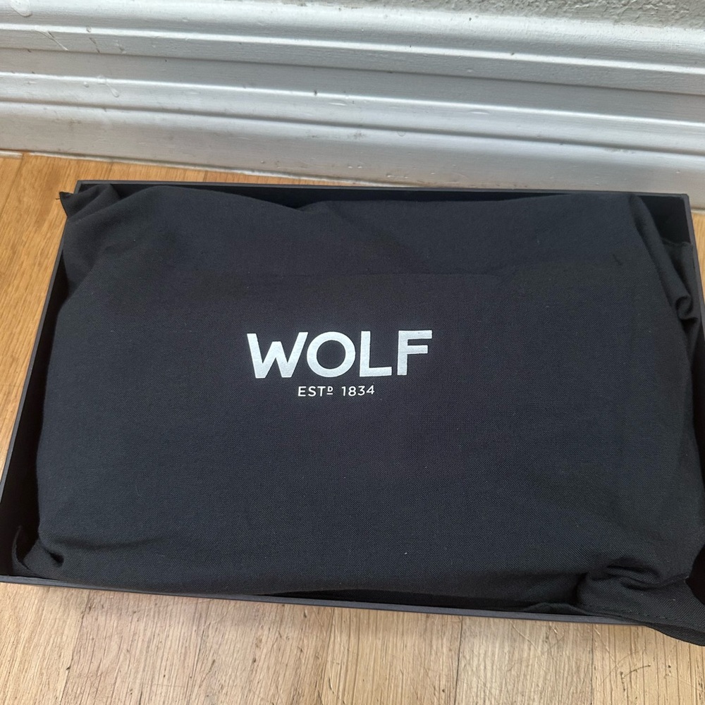 WOLF Signature Travel Case - Picture 6 of 9